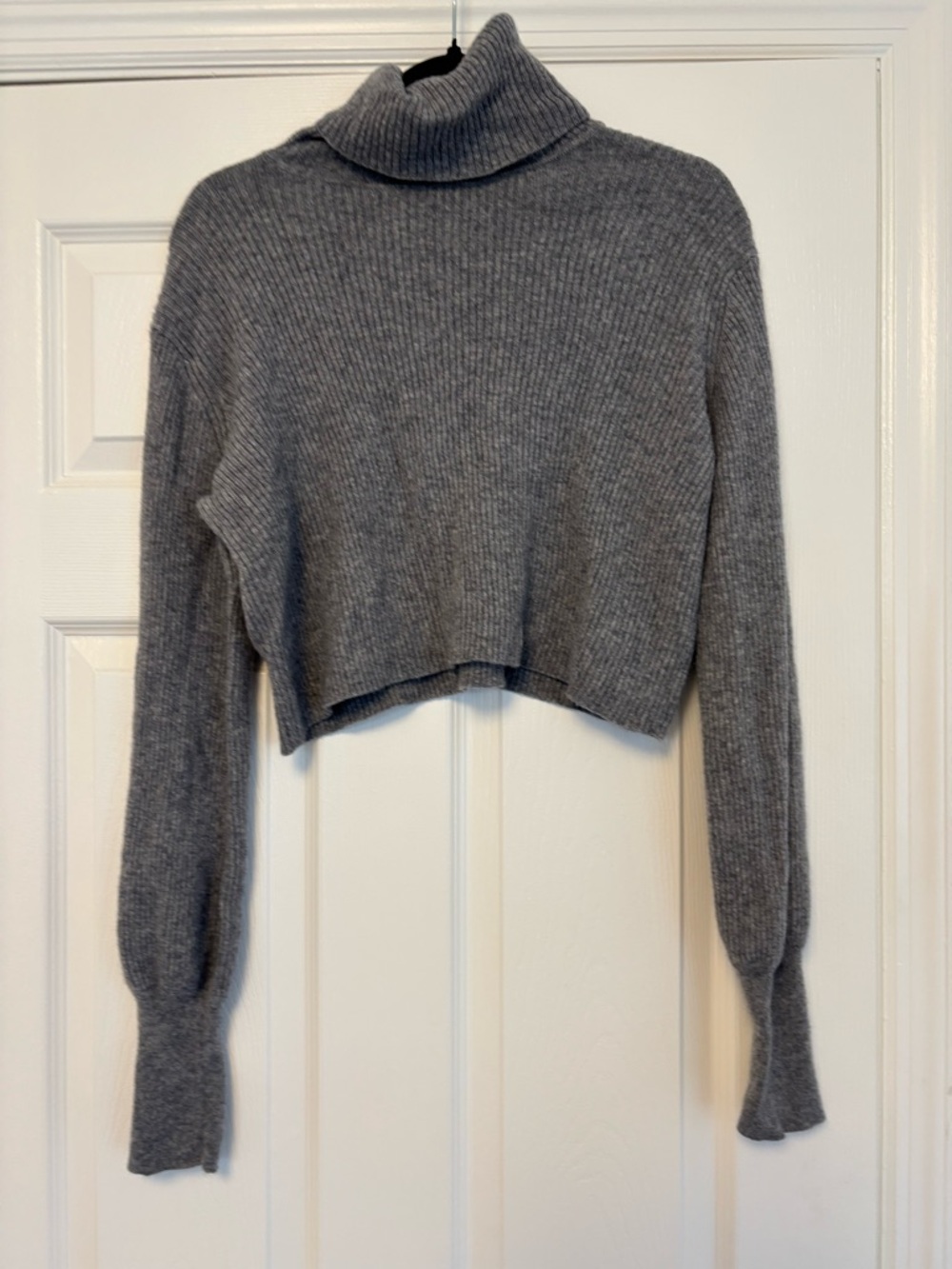 Reformation Luisa Cashmere Turtleneck Sweater Dark Gray Size M - Picture 6 of 11